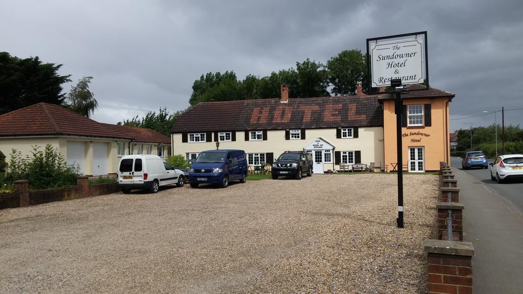 The Sundowner Hotel Хайбридж Екстериор снимка